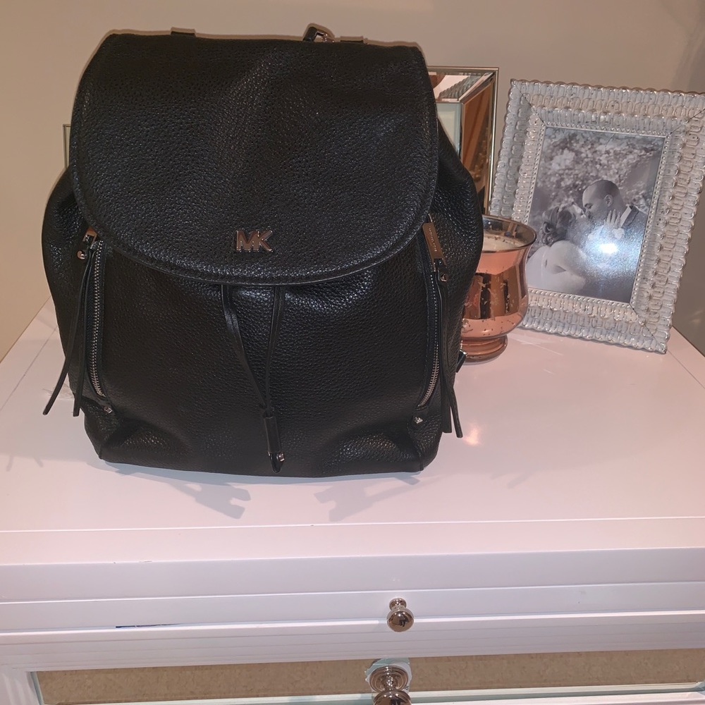 Michael Kors Evie Backpack Size: Medium